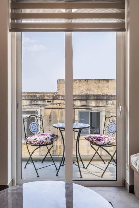 Nocturnal Elegance Apartment By Solea Sliema Eksteriør billede
