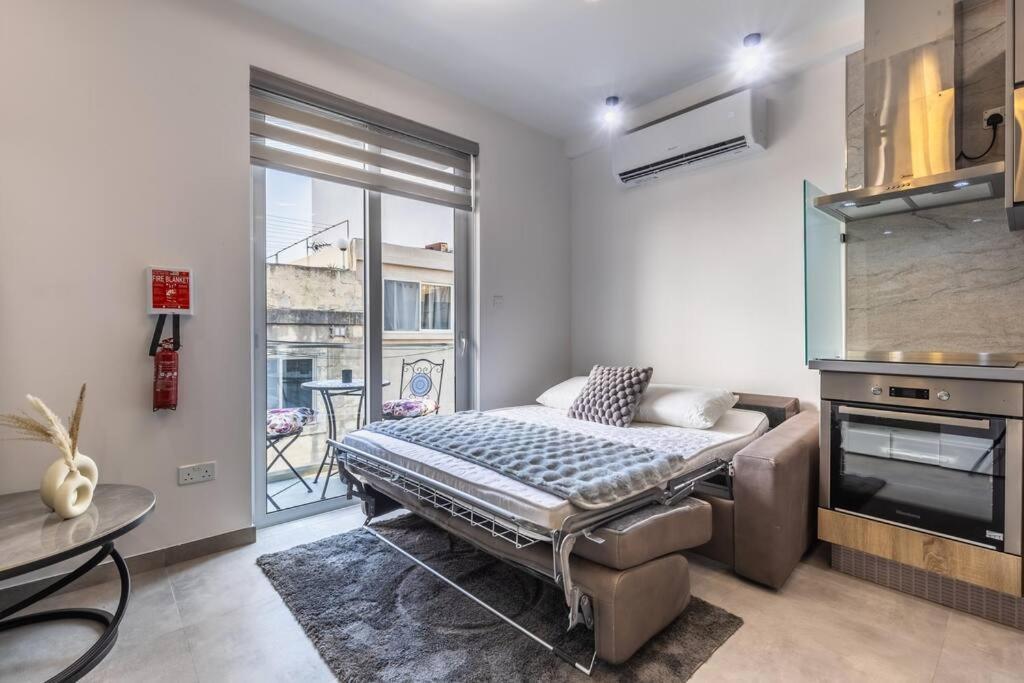 Nocturnal Elegance Apartment By Solea Sliema Eksteriør billede